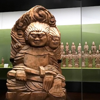棟方志功はこんな版画家